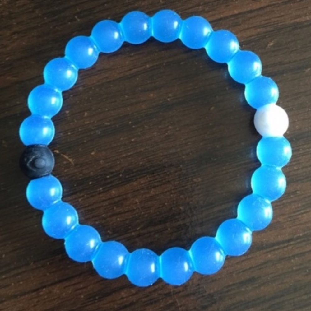 Blue Lokai bracelet